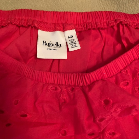 Top - Picture 2 of 2